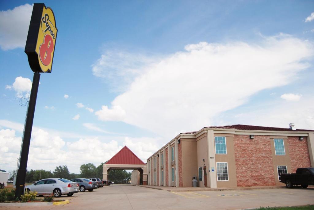 Super 8 By Wyndham Oklahoma City Extérieur photo