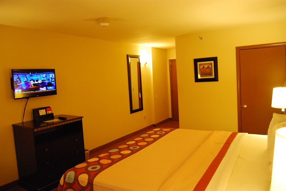 Super 8 By Wyndham Oklahoma City Extérieur photo