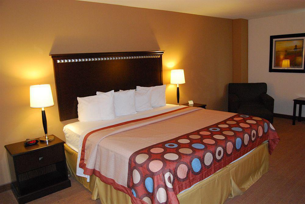 Super 8 By Wyndham Oklahoma City Extérieur photo